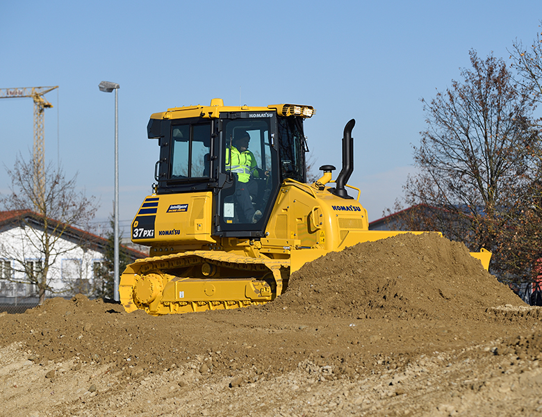 Komatsu Bouteur Sur Chenilles D37EXi-24 D37PXi-24